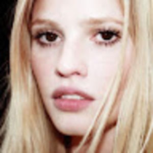 Meet your Posher, Alixandra